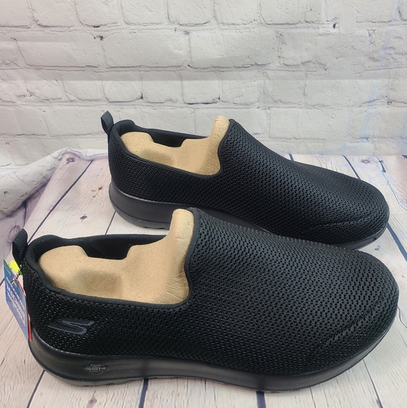 Skechers Men's Go Walk Max-athletic Air Mesh Slip on Walking Shoe size 12 - Picture 3 of 10